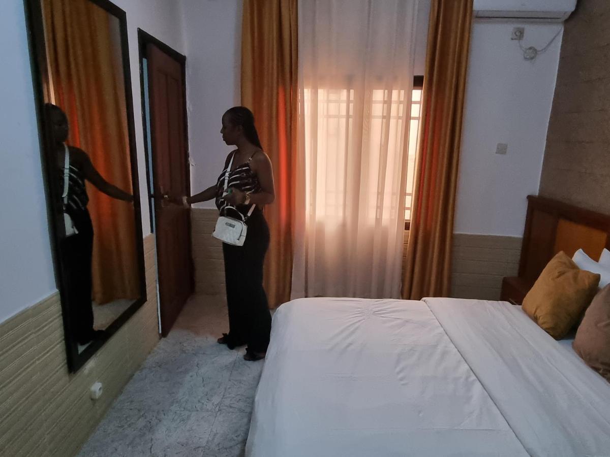 Appart'hotel Mireille Yaoundé Exterior foto