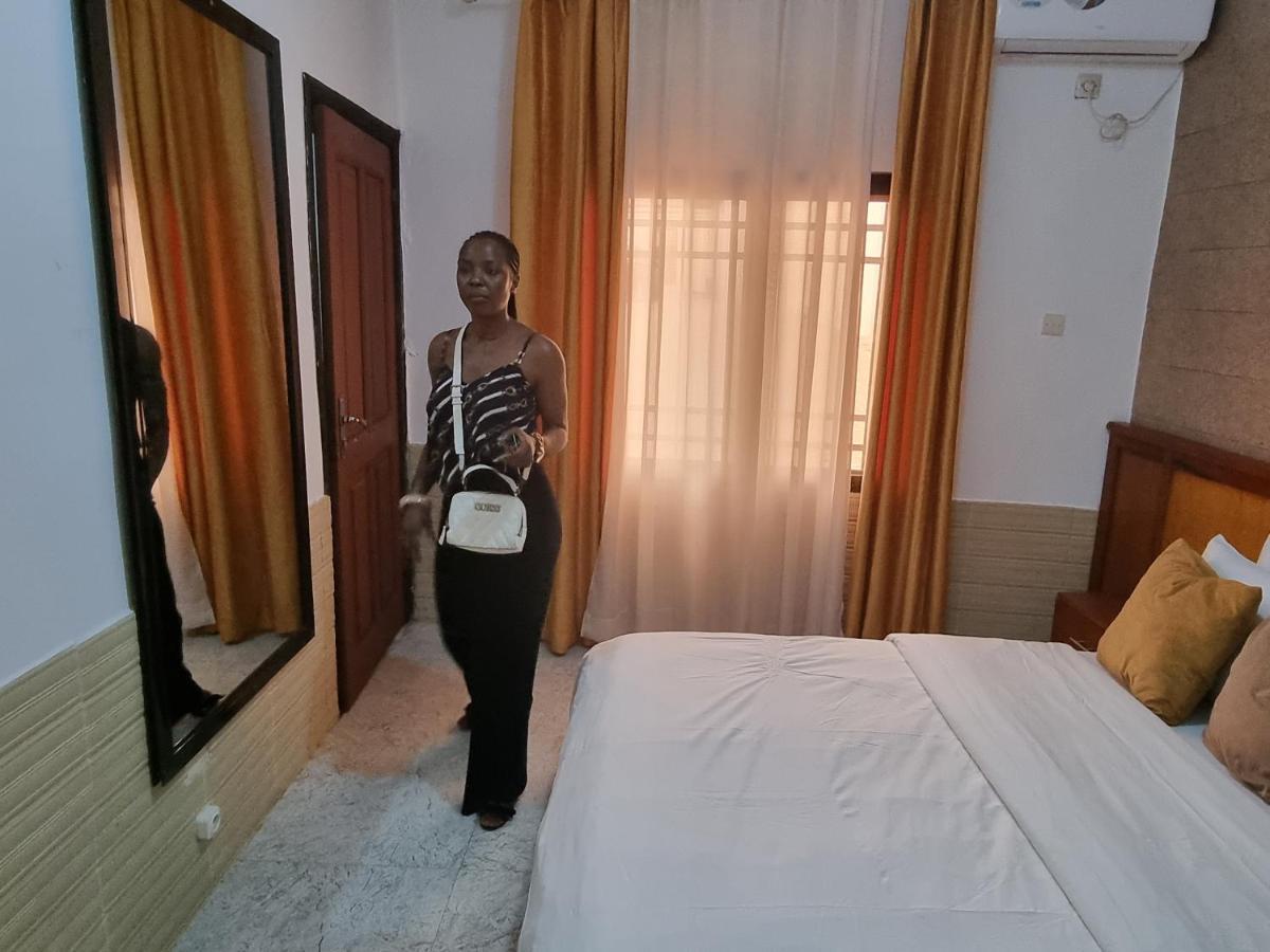 Appart'hotel Mireille Yaoundé Exterior foto