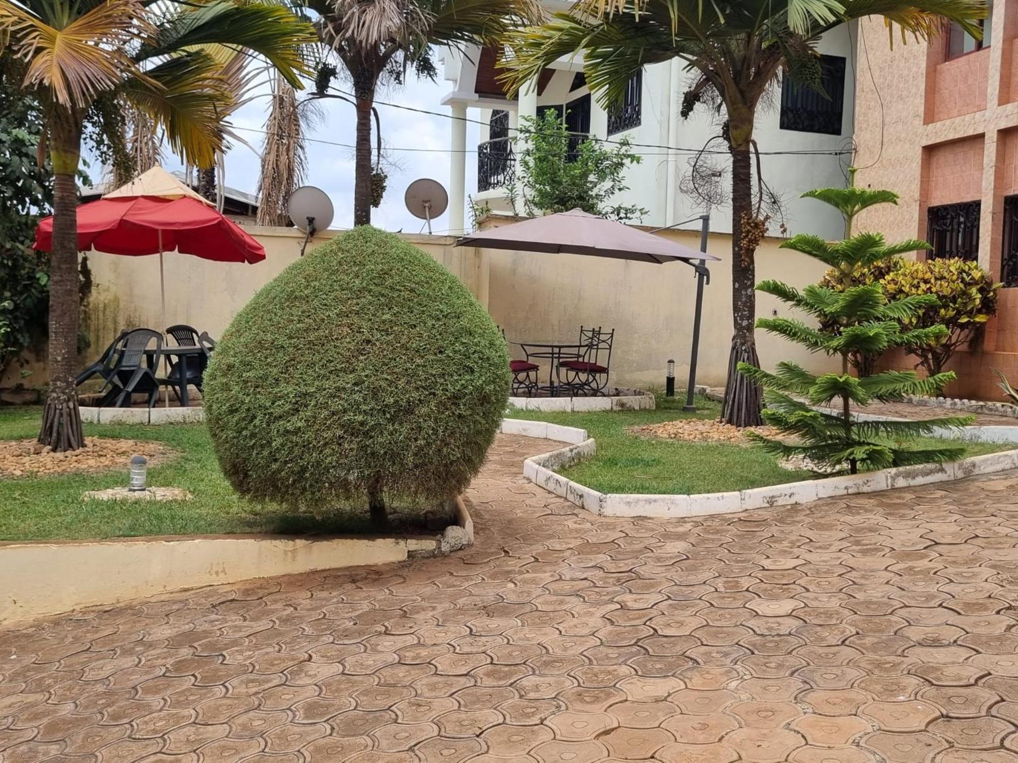 Appart'hotel Mireille Yaoundé Exterior foto