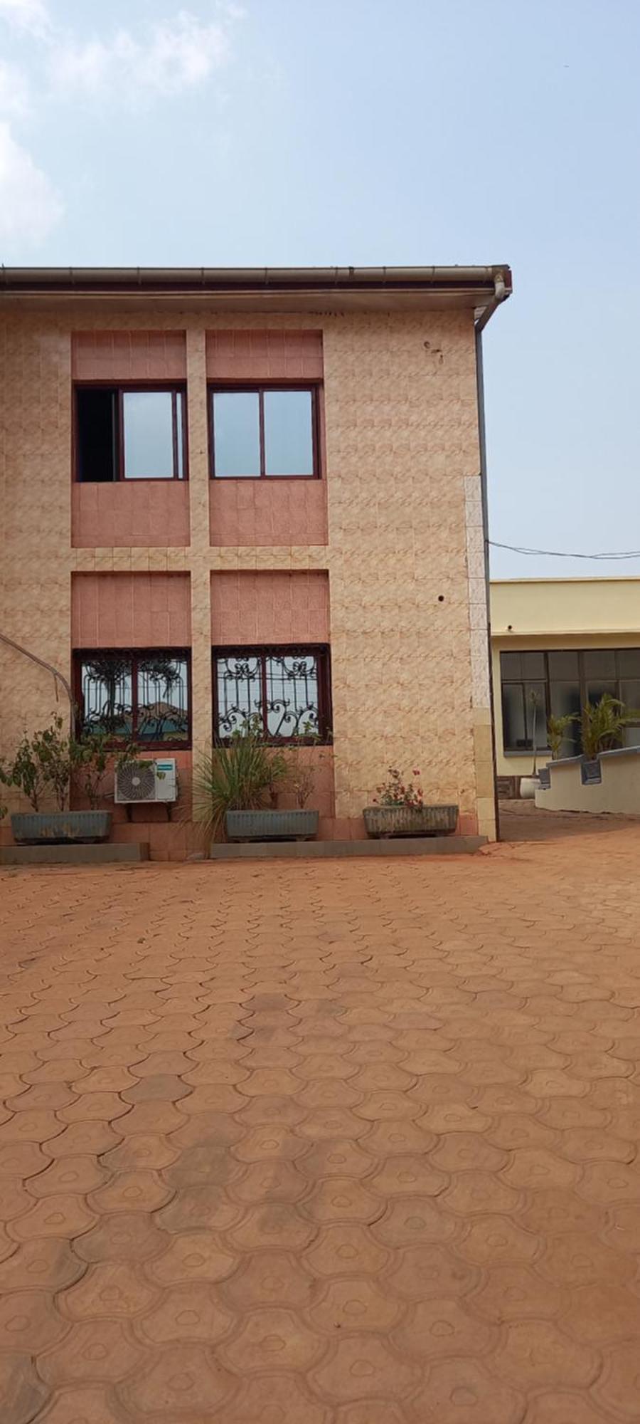 Appart'hotel Mireille Yaoundé Exterior foto
