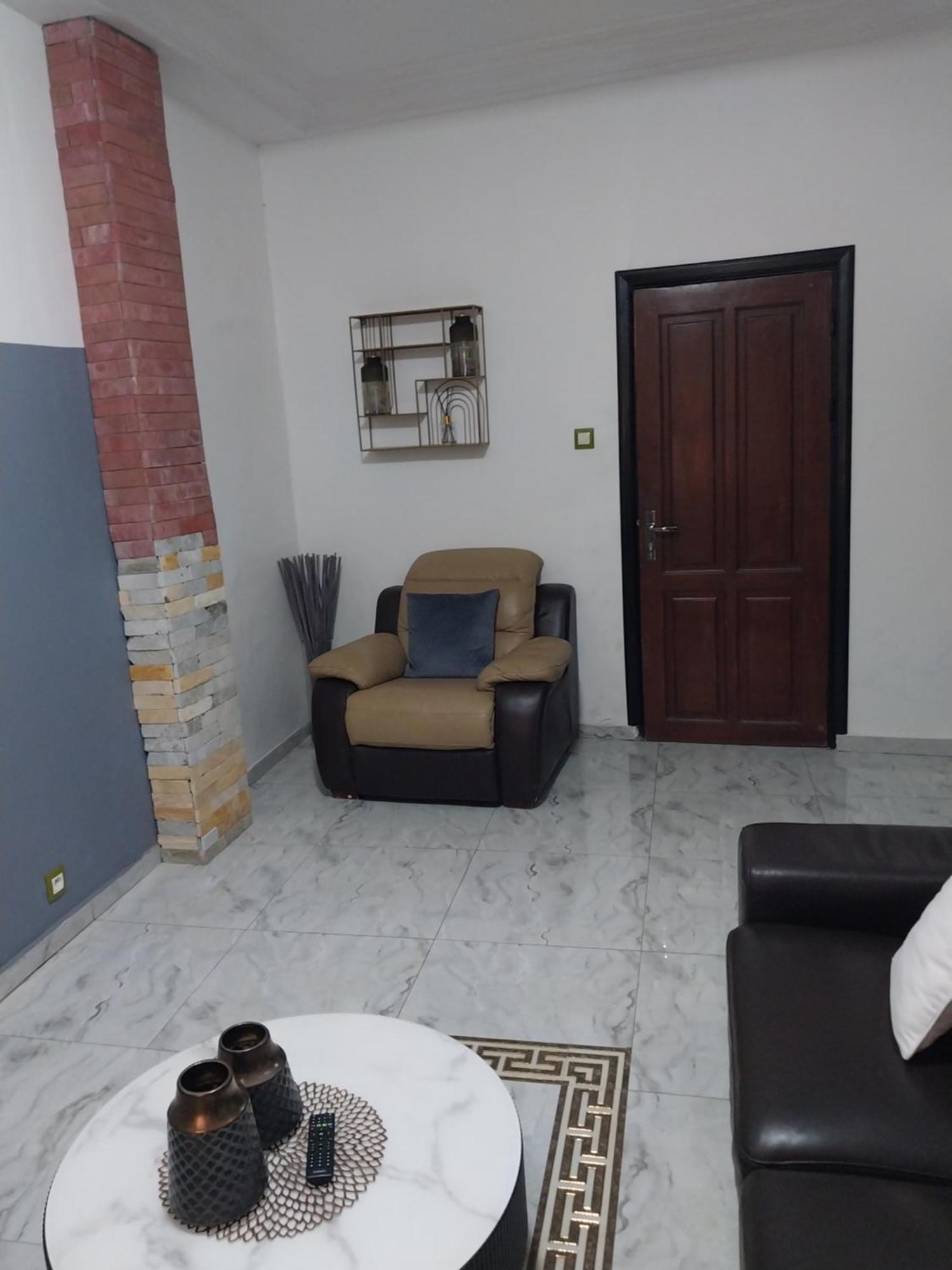 Appart'hotel Mireille Yaoundé Exterior foto